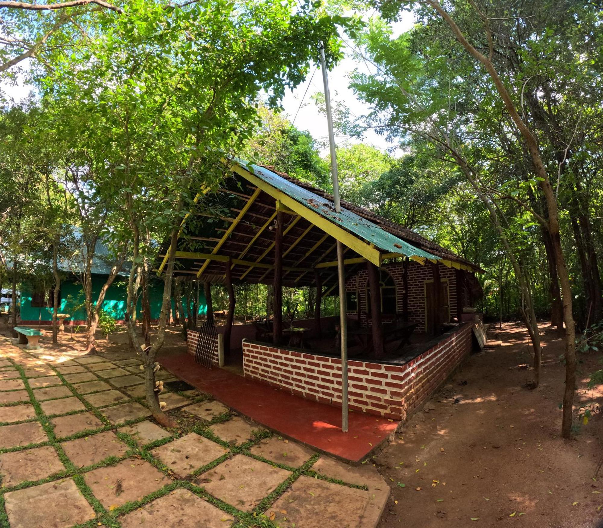 Spice Village Hotel & Restaurant Habarana Exterior photo